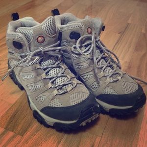Merrell Continuum Moab Ventilator